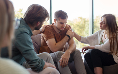 Социальная реабилитация снижает риск срыва - Квинмед